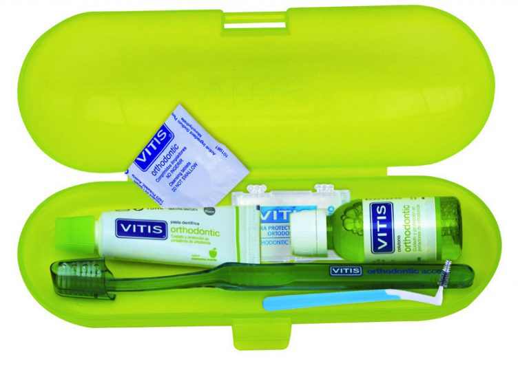 VITIS Orthodontic Travel Kit Dental Care & Oral Hygiene Vitis